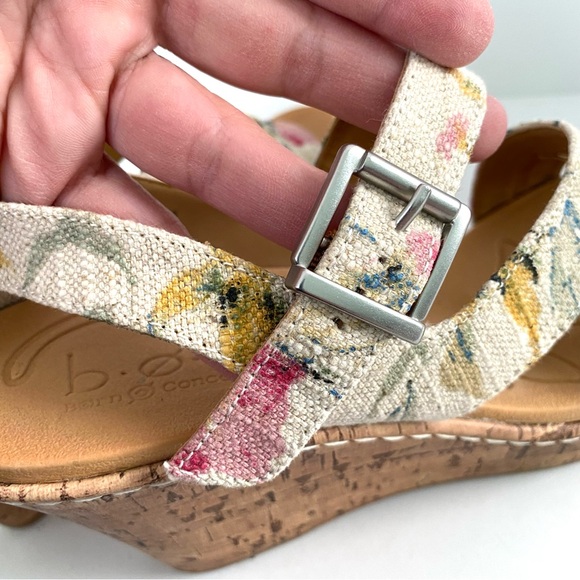 b.o.c Born Concepts Schirra Platform Wedge Heel Sandals Floral Canvas Size 9M - Picture 13 of 17